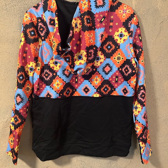 Aztec pattern hoodie - Picture 7 of 7